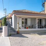 Fouki Apartments Ipsos Beach